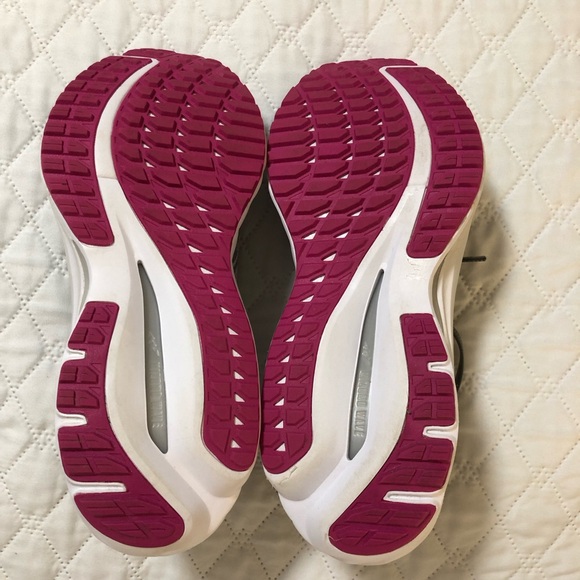 Mizuno Enerzy Wave Inspire 19 Tennis Shoes - Picture 8 of 9